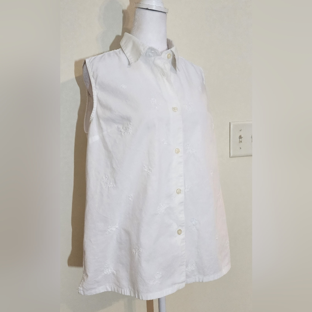Classic Elements 100% Cotton Sleeveless Embroidered White Top Size M
